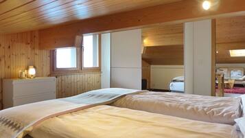 2 Schlafzimmer, Reisekinderbett, kostenloses WLAN