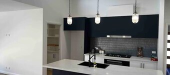 Modern 4 bedroom house -5 minutes to Bendigo cbd