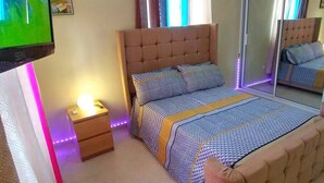 2 slaapkamers, een strijkplank/strijkijzer, gratis wifi, beddengoed