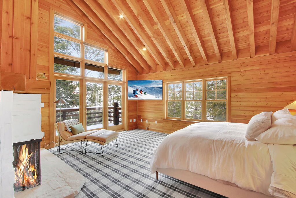 7 bedrooms, iron/ironing board, free WiFi, bed sheets