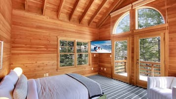 7 bedrooms, iron/ironing board, free WiFi, bed sheets