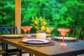 Outdoor dining - Modern Serenity | Walk to the Creek from this Luxe and Cozy Cabin! (Broken Bow)