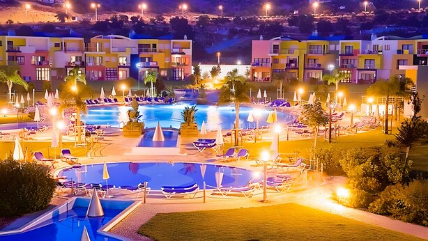 Unclassified image, 1 of 15, button - 1 Bedroom flat in Albufeira Marina (Albufeira)