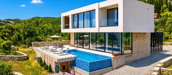 Pool Villa Luxoria Trebesin, Herceg Novi, Montenegro