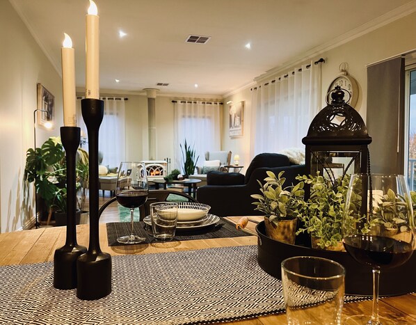 Interior - Cosy Country Cottage<br> (Neerim South)