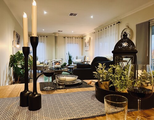 Cosy Country Cottage<br>