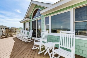 Terrace/patio - What the Shell | Oceanfront | Private Pool, Hot Tub, Community Pool (Corolla)