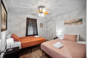 3 soverom, strykejern/-brett, wi-fi (inkludert) og sengetøy