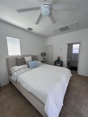 1 bedroom, iron/ironing board, free WiFi