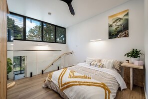 2 bedrooms, desk, free WiFi, bed sheets