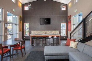 TV, stereo - Ideal Sunnyvale 1BR w/ Pool, W/D, Gym, near 101 & 237, by Blueground (Sunnyvale)