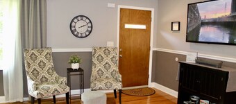 Fenced yard - 10 minutes to Downtown-Lookout Mountain-hiking-biking-hang gliding