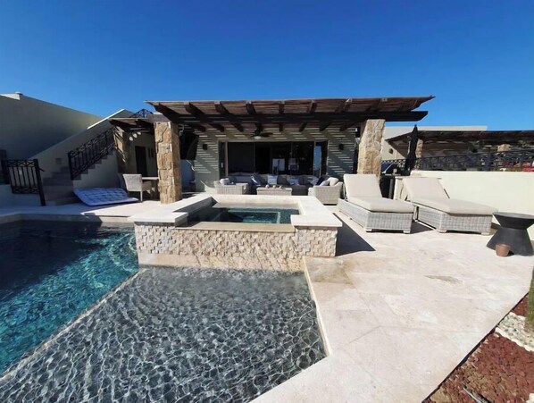 Piscina externa