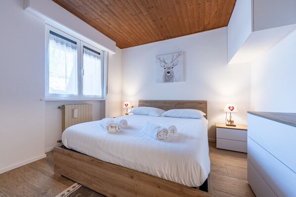 1 habitación, wifi y ropa de cama