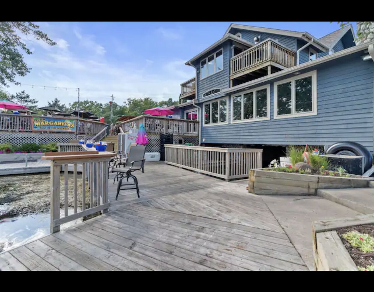 3 Bedroom Okauchee Lake