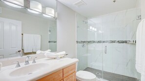 Shower, hair dryer, towels - Excellent location,Relax in the heart of the City (Phoenix)