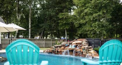 1-LvL Family Paradise, 2 King Suites, Pool, HUGE Covered Patio, Yard, OD Kitchen
