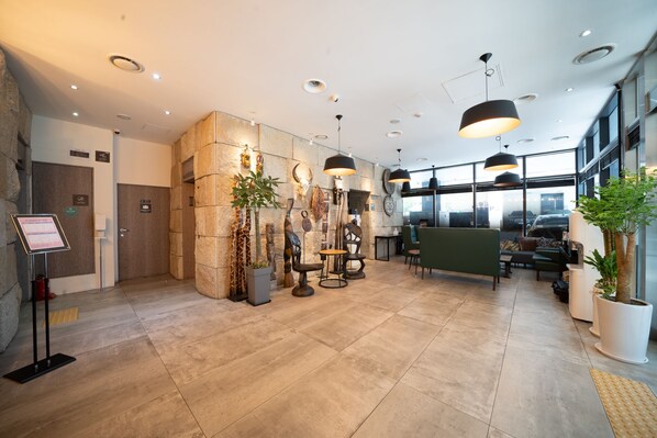 Sala de estar en el lobby