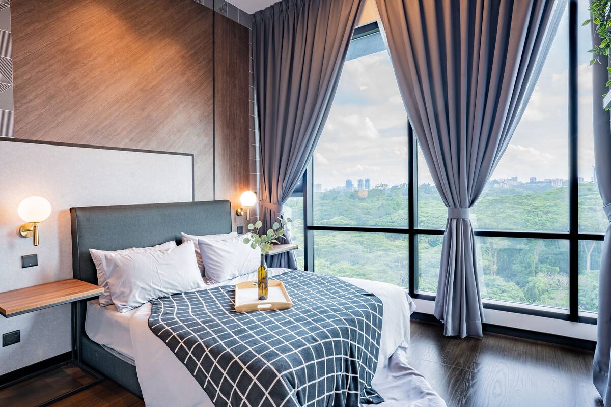 City Apartment | 2 bedrooms, soundproofing, iron/ironing board, free WiFi