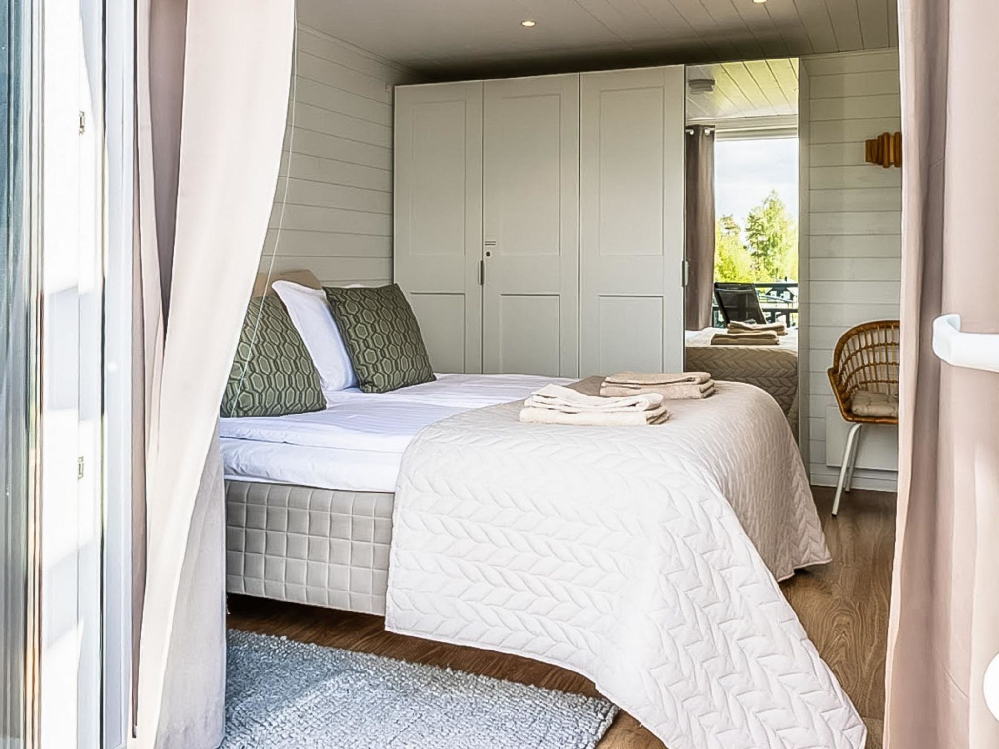 1 slaapkamer, reisbedje