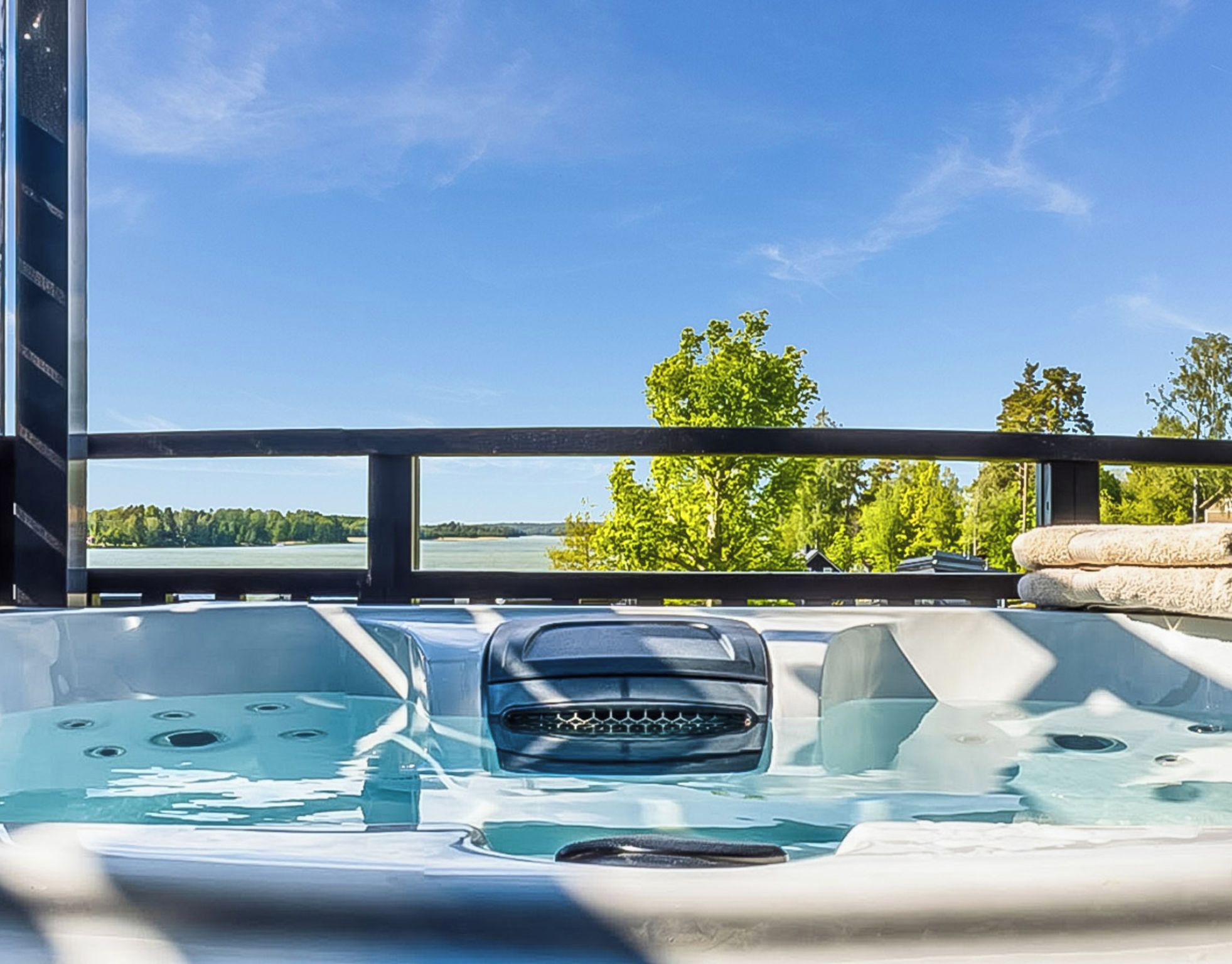 Baignoire à remous extérieure