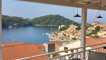 Apartment (Two Bedroom Apartment (Fernand)) | Balcony