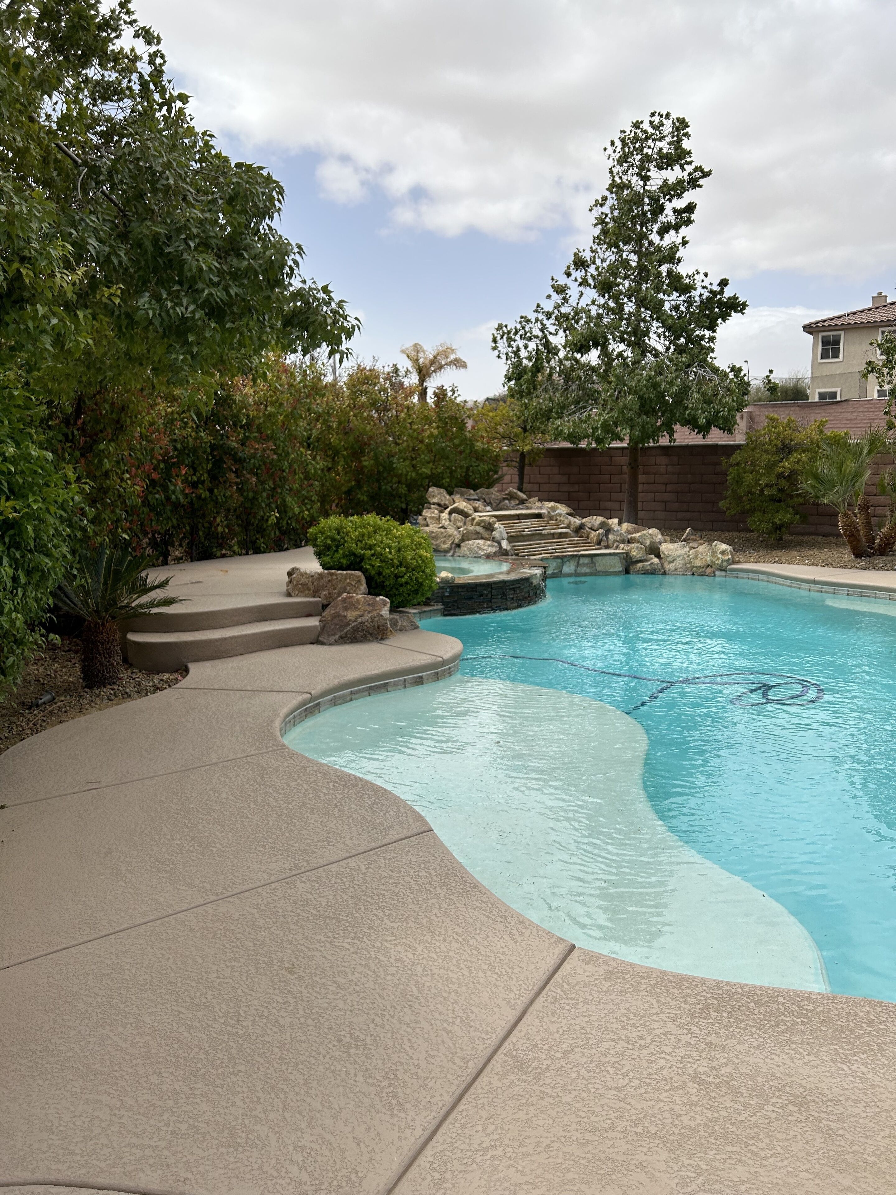 Gorgeous home with pool and spa in Mountains Edge large yard, Outdoor Kitchen