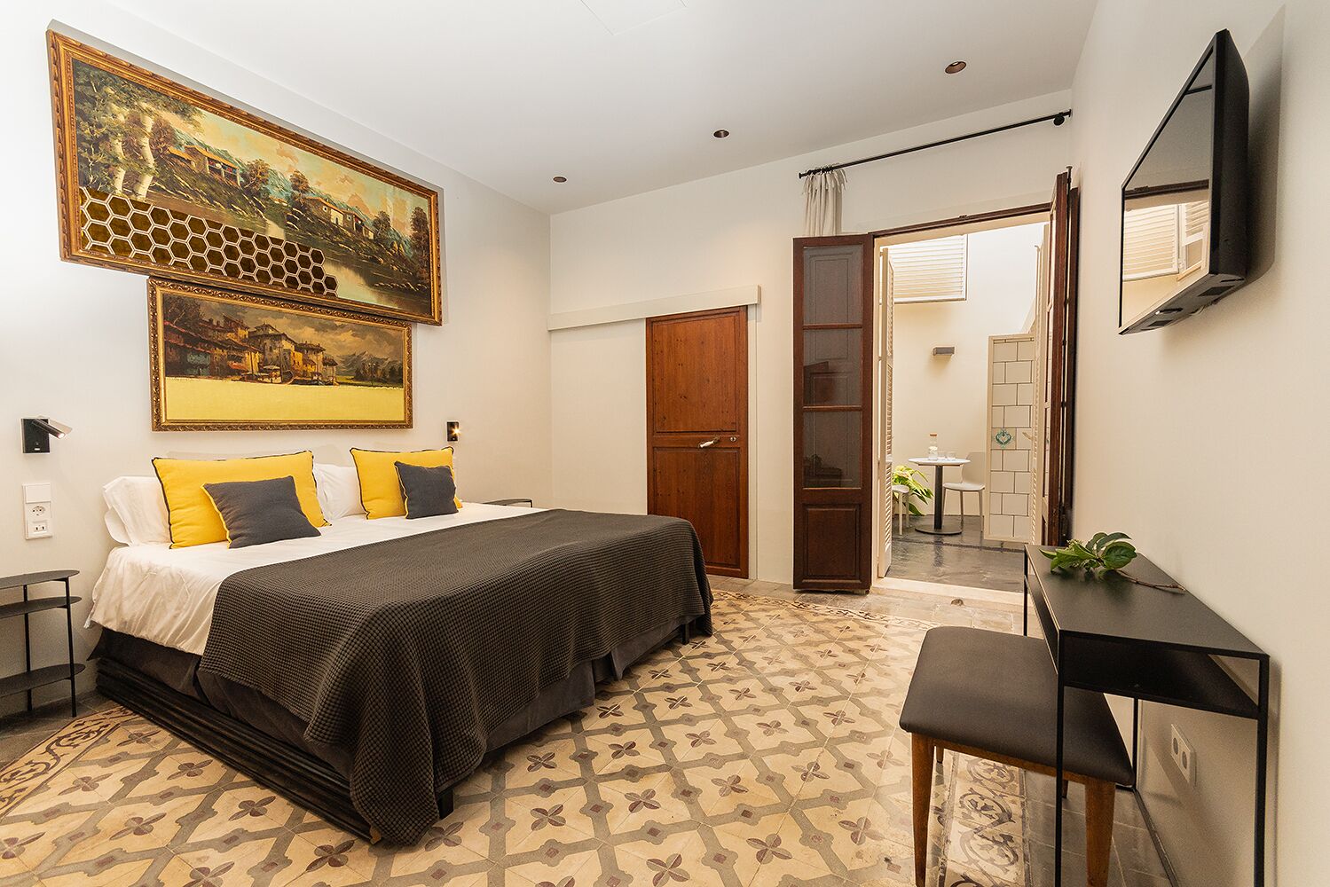 Foto - "unic, turisme d'interior"