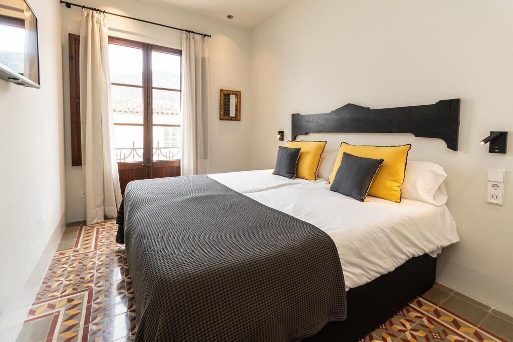 Foto - "unic, turisme d'interior"