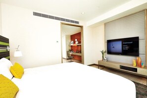 1 bedroom, desk, iron/ironing board, free WiFi