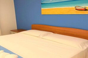 2 bedrooms, iron/ironing board