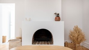 Interior - Modern Haven in Vibey Fitzroy Walk to shops (Fitzroy)