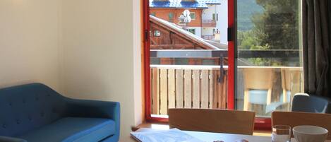 تناول الطعام