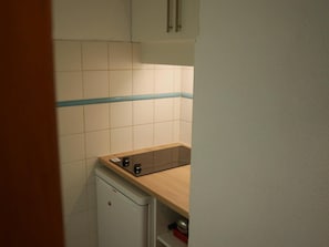 Geladeira, micro-ondas, lava-louças, torradeira