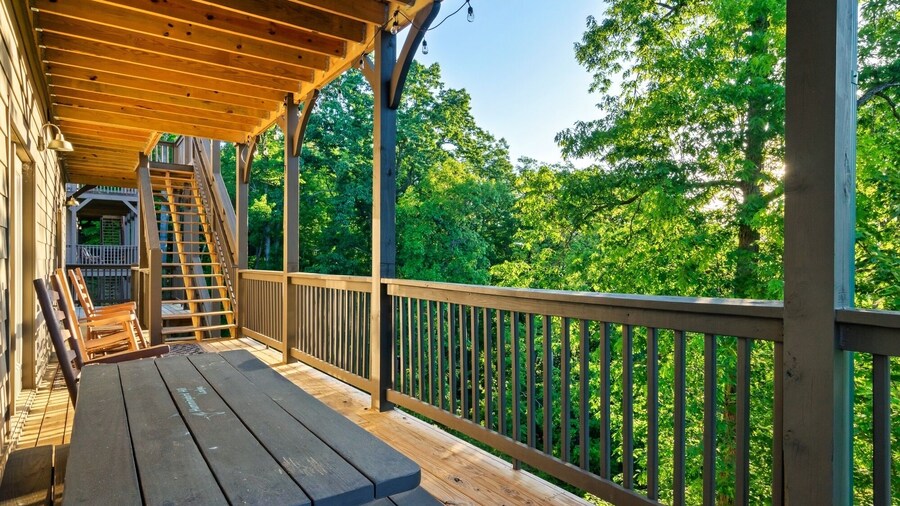 Hummingbird Hill Vista- Pool HotTub View