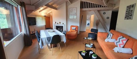 Tv och eldstad