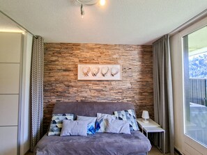TV, DVD player - Renovated studio in Flaine center with balcony for 5 people (Flaine)