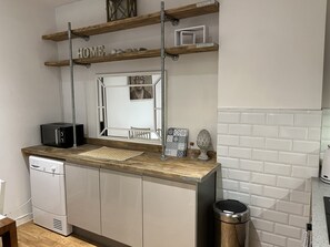Apartment | Private kitchen | Fridge, microwave, oven, stovetop