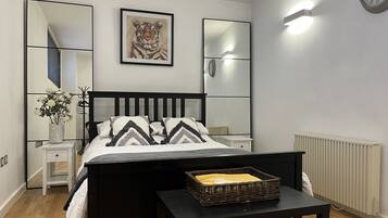 Apartment | 1 bedroom, iron/ironing board, free WiFi, bed sheets