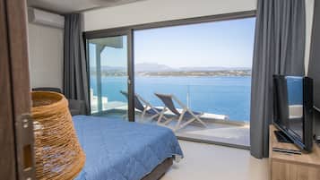 Panoramic Villa | 2 bedrooms, blackout curtains, iron/ironing board, free WiFi