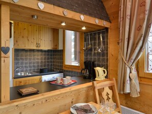 Kühlschrank, Mikrowelle, Geschirrspüler