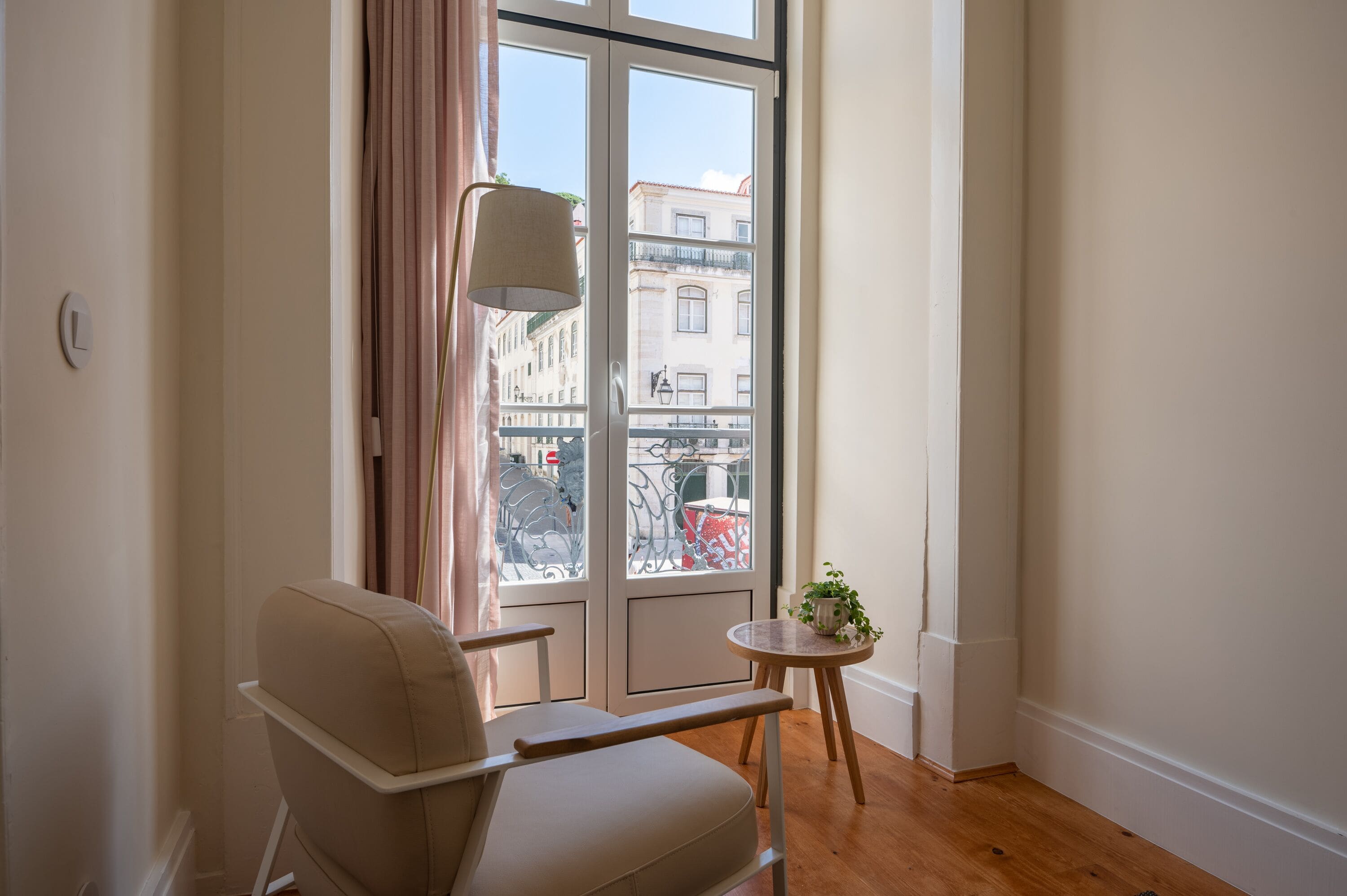 Exclusive Room | Street view