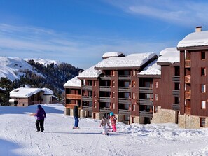 Exterior - Functional divisible studio · Direct slope access · Pets allowed (Belle Plagne)