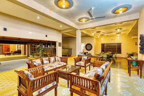 Living area - The Kutchh Courtyard Resort (Bhuj)