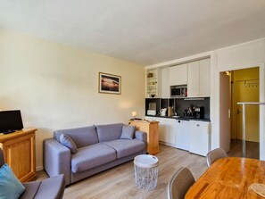 TV, DVD player - Comfortable studio near slopes and shops, balcony, 4 pers. (Flaine)