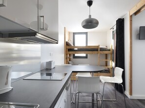 Kühlschrank, Mikrowelle, Geschirrspüler