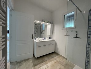 Shower, hair dryer