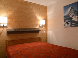 1 bedroom - Renovated apartment near slopes with balcony (Plagne Bellecôte)