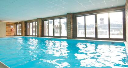 Helle Wohnung direkt an der Piste mit Pool und Spa