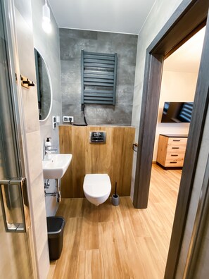 Basic Double Room | Bathroom | Shower, rainfall showerhead, heated floors - Pod Czwórką (Kosakowo)